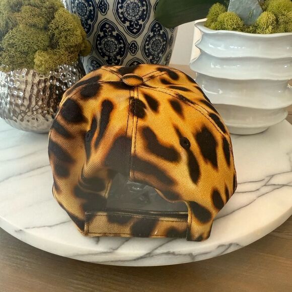 NWT STELLA MCCARTNEY
Hat Printed Eco Cotton Canvas Nordstrom tag only - Picture 4 of 6